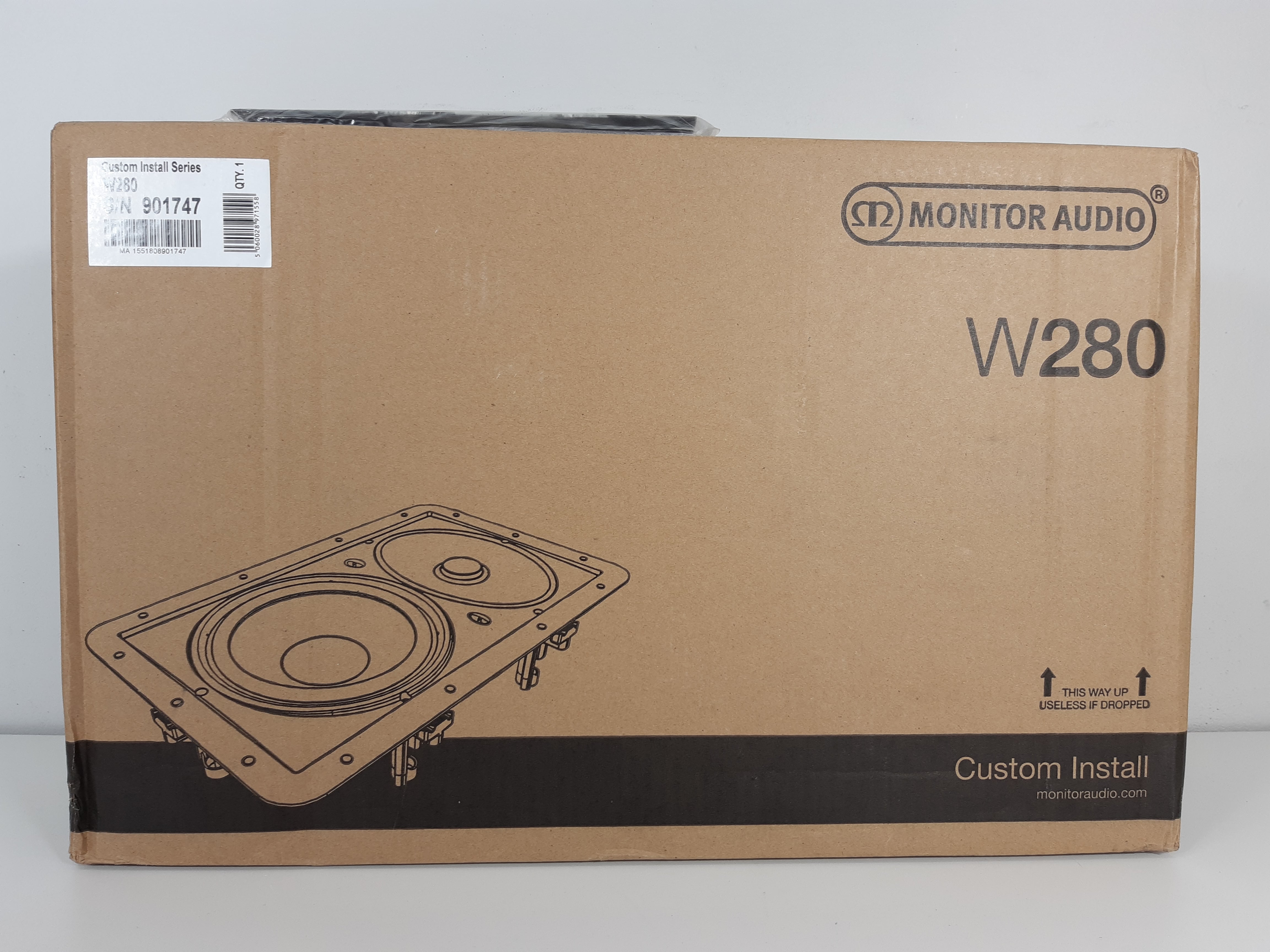 Monitor Audio W280 box